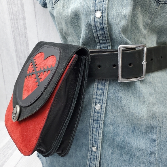 Hip Belt Pouch - Picture 3 of 16